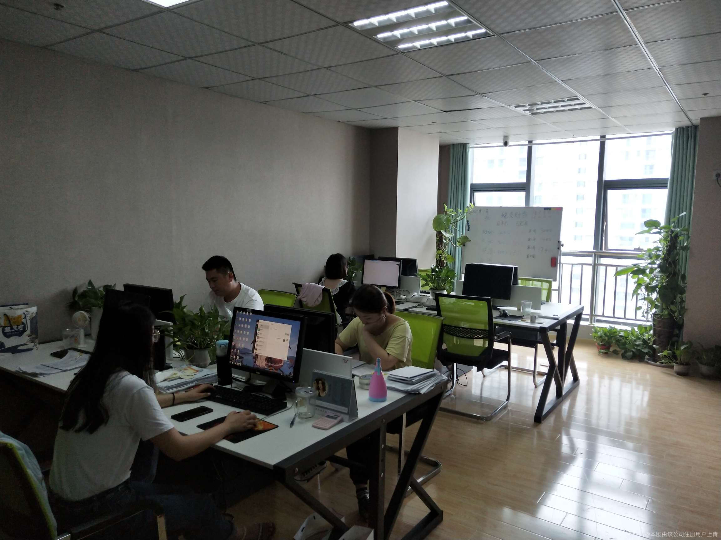 稅友財(cái)務(wù)咨詢 企業(yè)穩(wěn)健發(fā)展的專業(yè)智囊